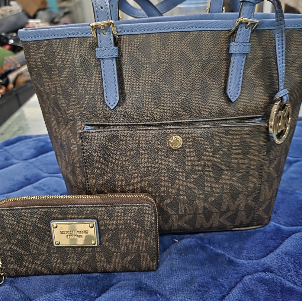 Michael Kors Brown and Blue Signature Tote with Wristlet